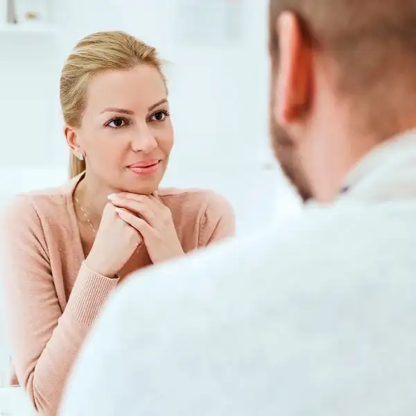 Спостереження за поведінкою людей - корисна звичка